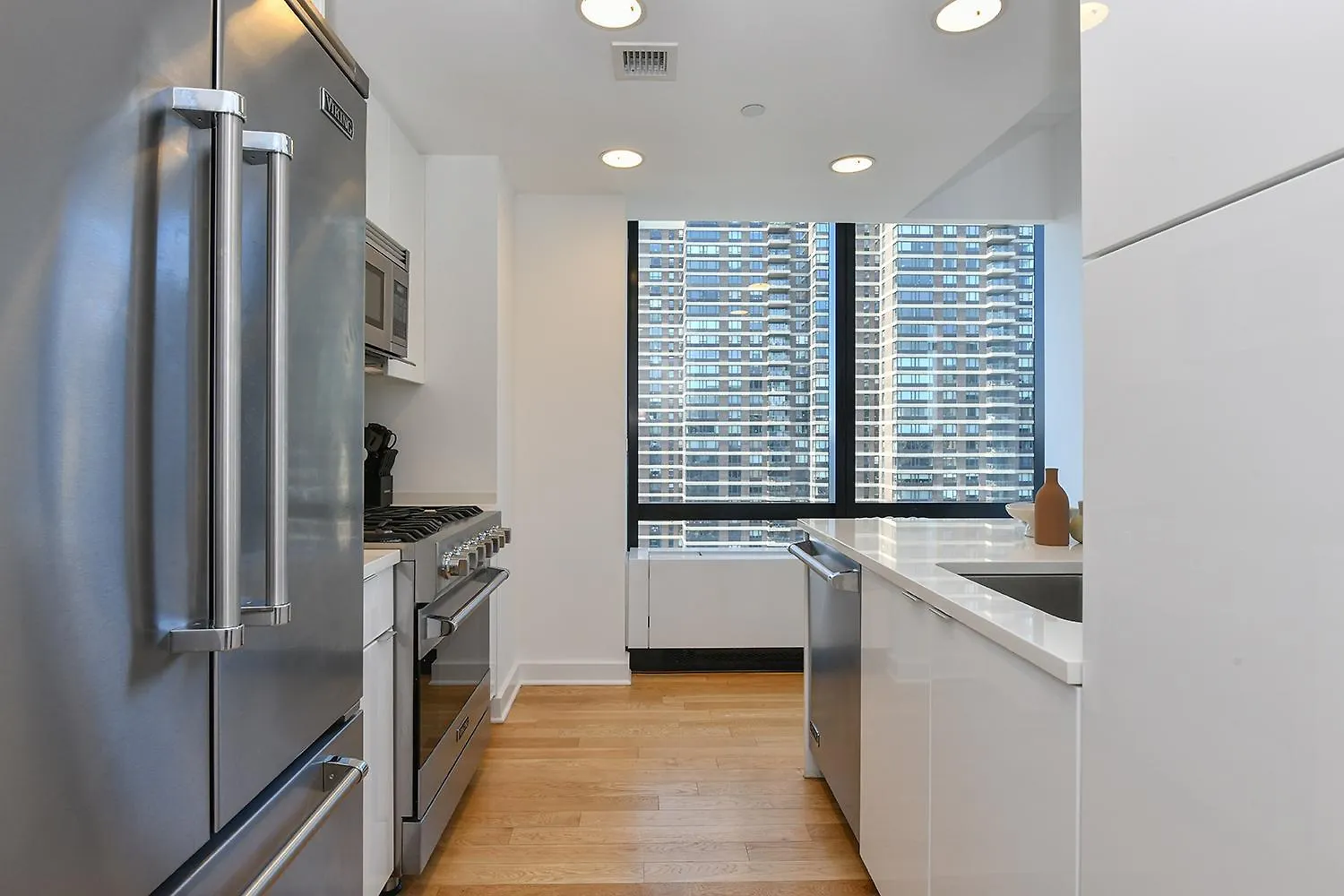 Opulent 2Br Duplex - Iconic Midtown Views Lägenhet New York