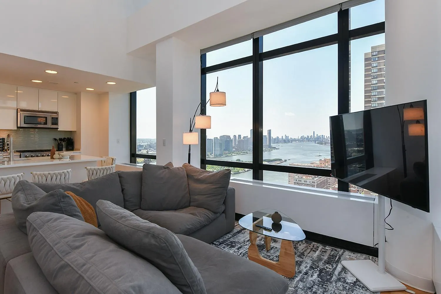 Opulent 2Br Duplex - Iconic Midtown Views Lägenhet New York
