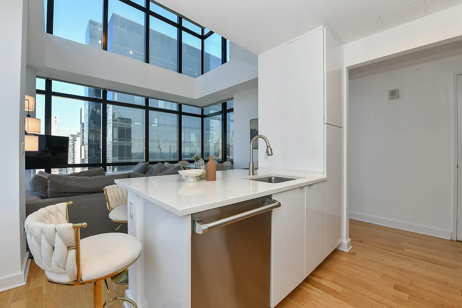 Opulent 2Br Duplex - Iconic Midtown Views Lägenhet New York 0*,  USA